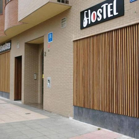 Hostel Trovadores Burgos Exterior photo