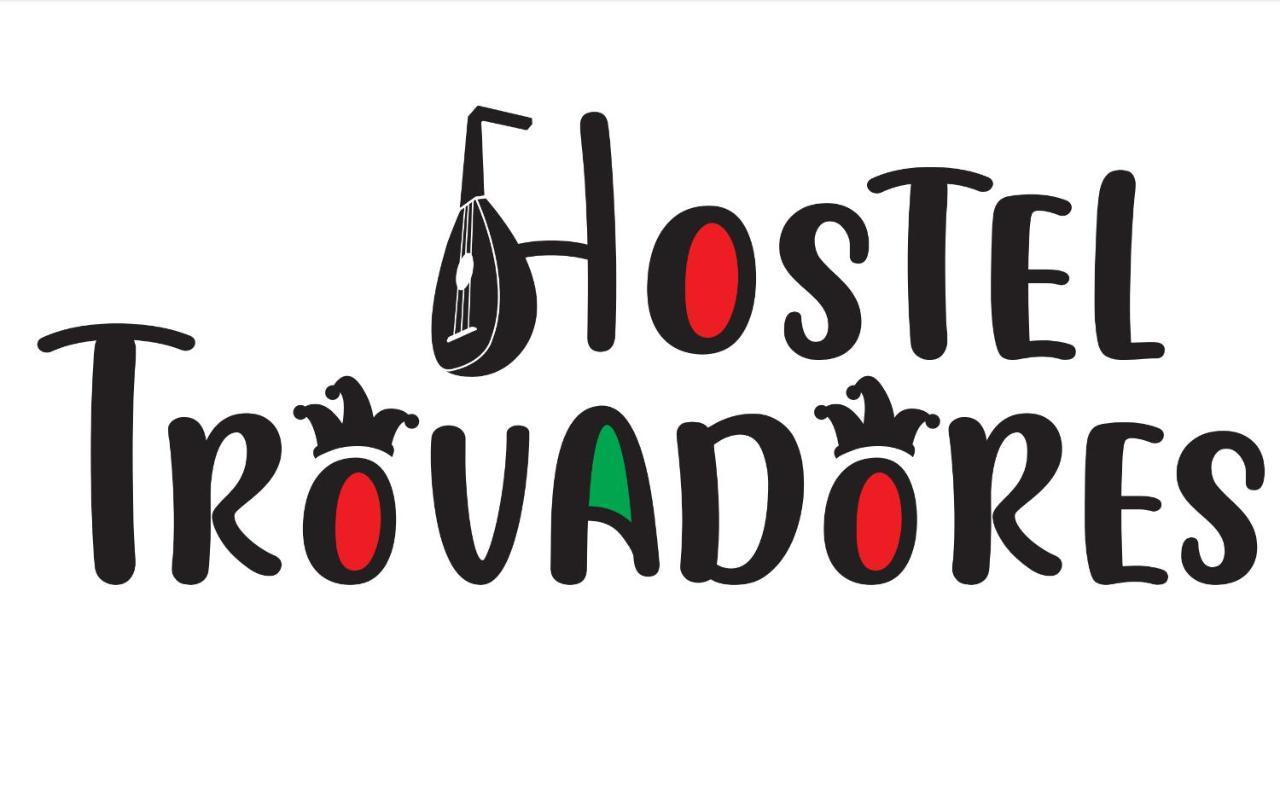 Hostel Trovadores Burgos Exterior photo
