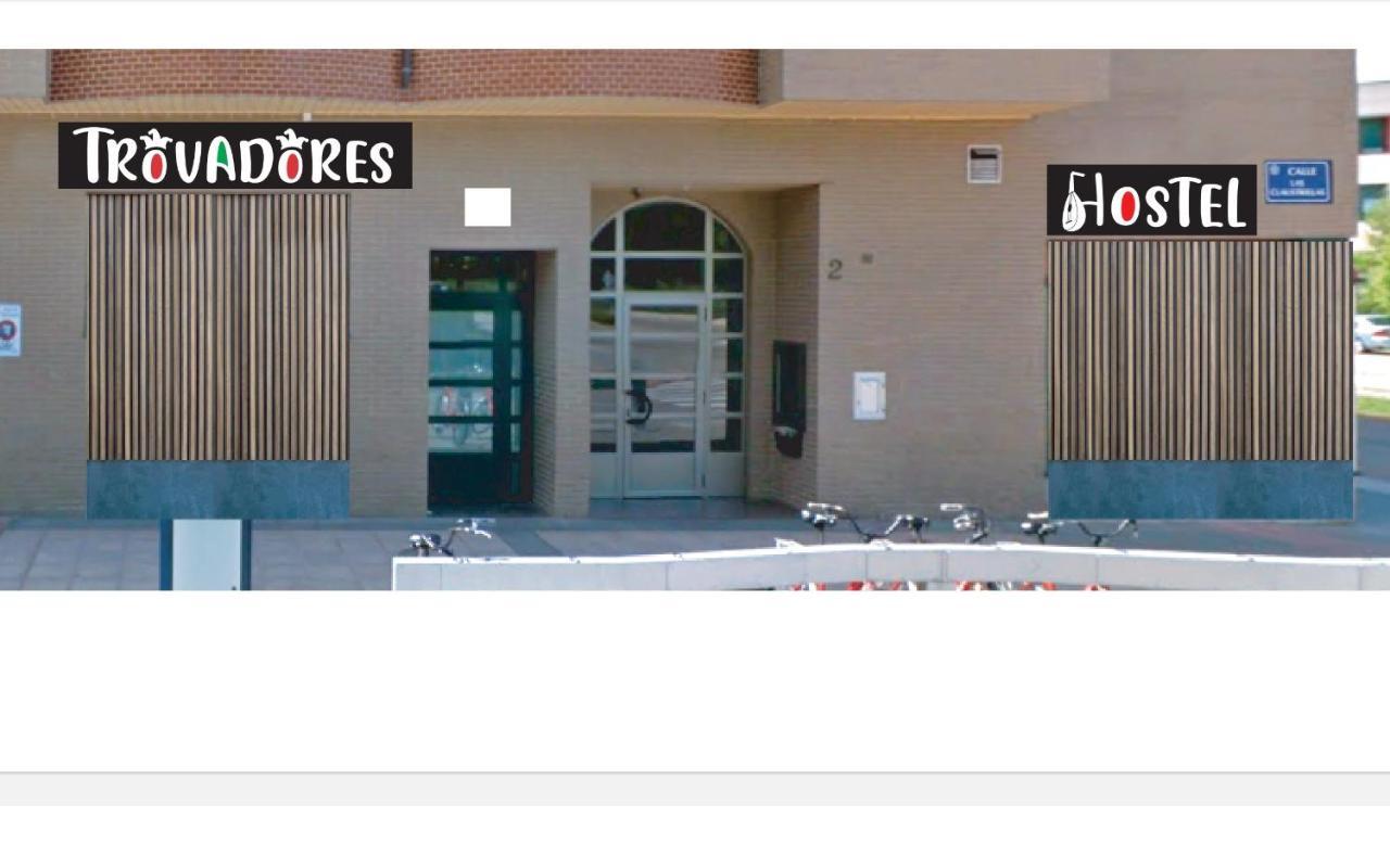 Hostel Trovadores Burgos Exterior photo