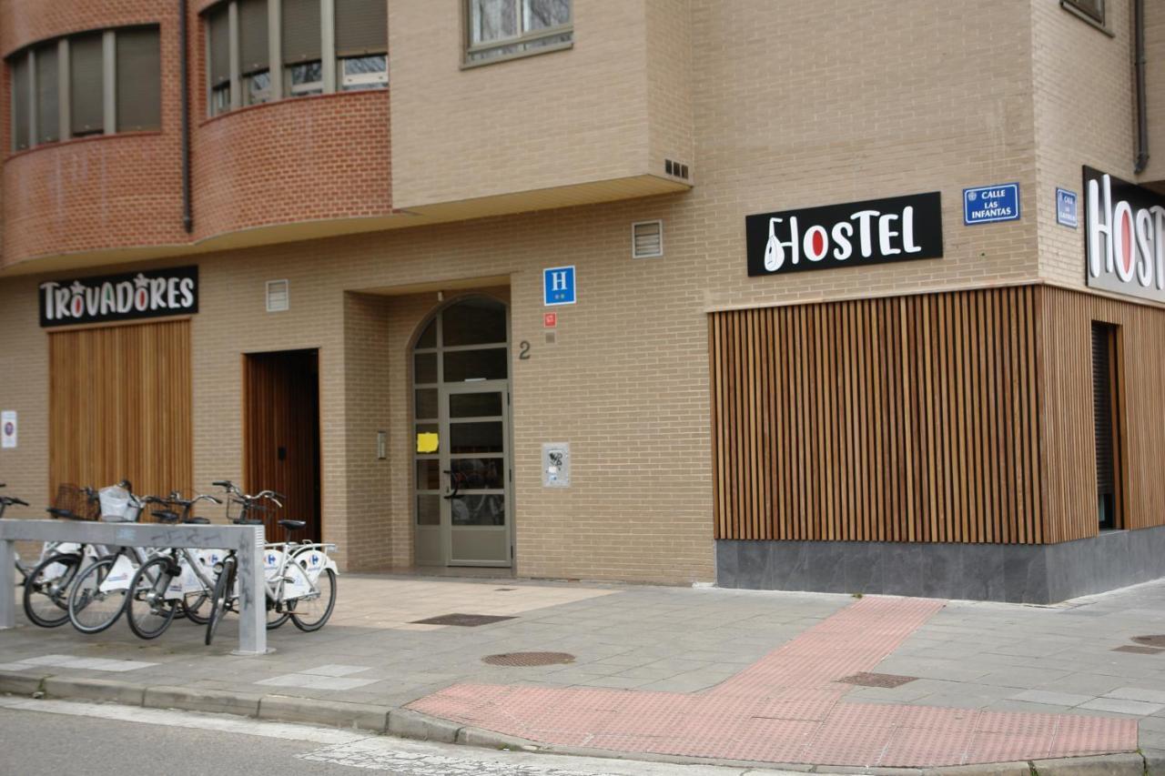 Hostel Trovadores Burgos Exterior photo