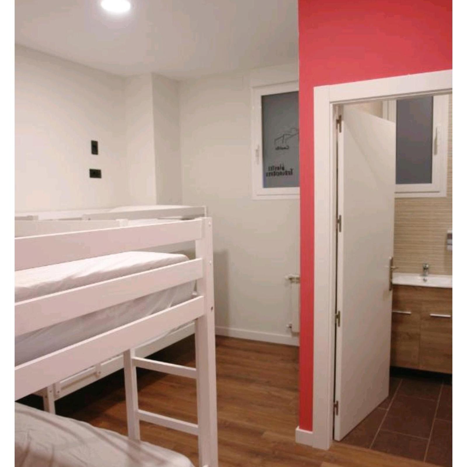 Hostel Trovadores Burgos Exterior photo